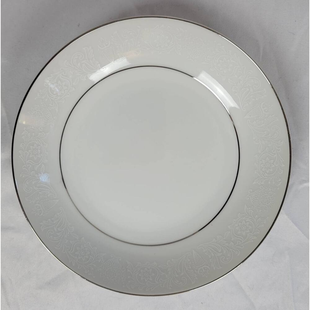 Crown Victoria Lovelace 5.5" China Bowl